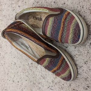 The sak sz 7 slip on sneaker flats summer multicolor textile w/ cork insole